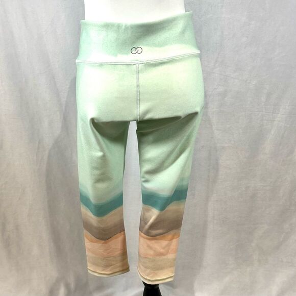 Calia by Carrie Underwood desert landscape mid rise capri active leggings size M - Picture 5 of 8